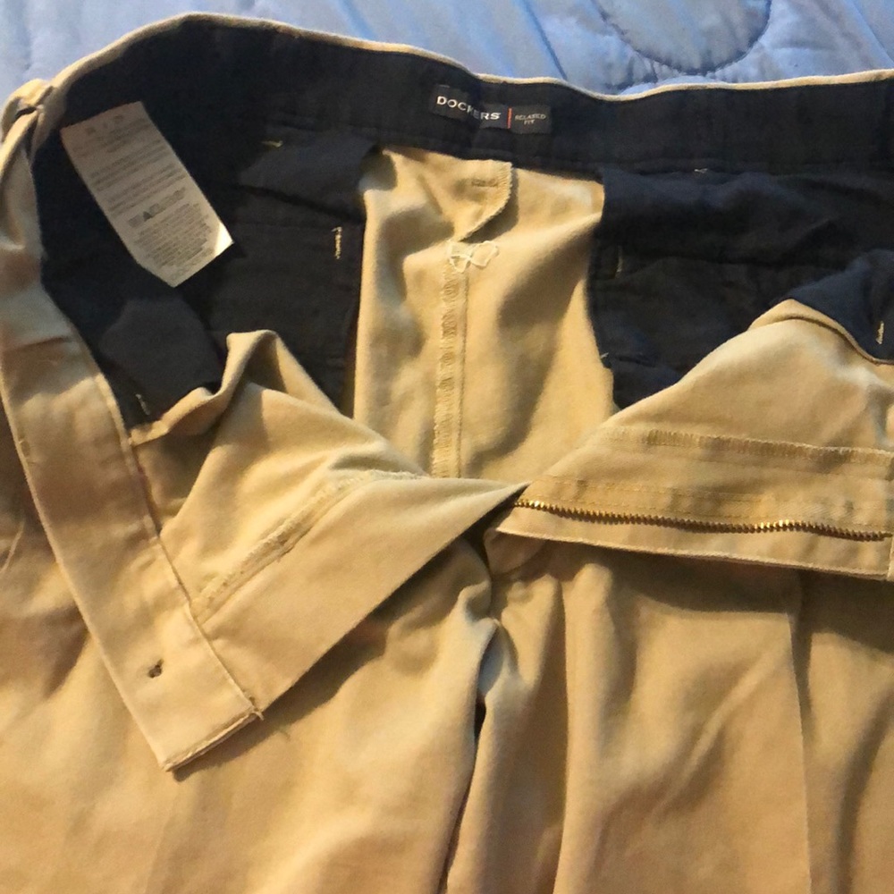 Dockers khakis